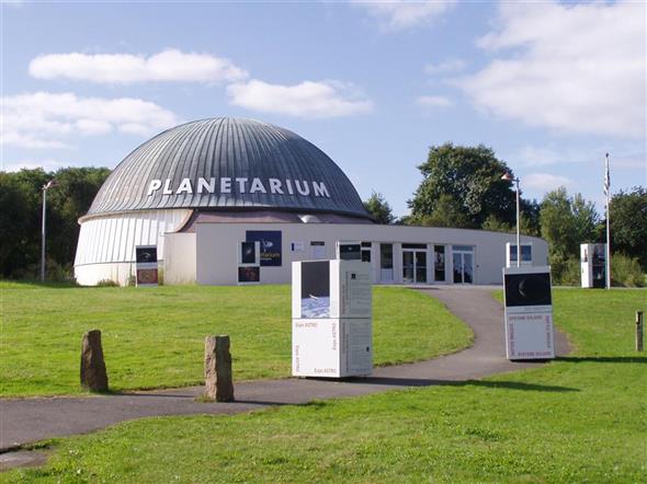 The Planetarium of Brittany  - Stereden, Village de Chalets