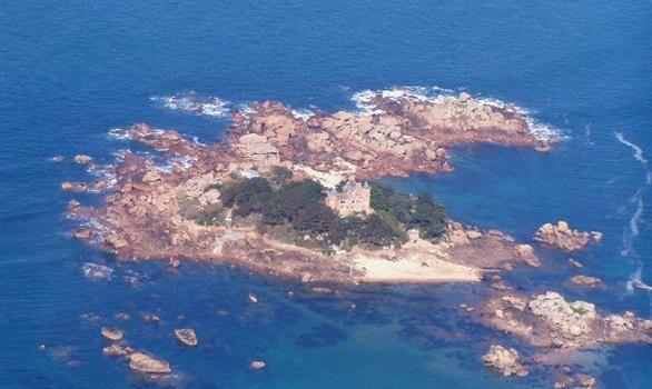 Costaeres Castel in Perros-Guirec on the Pink Granit Coast - Stereden, Village de Chalets