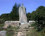 mégaliths of Brittany : The famous menhir of St. Uzec