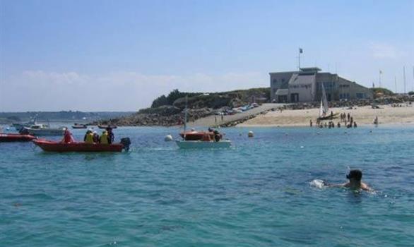 The Ile Grande Pleumeur Bodou on the Côte de Granite Rose in the Cotes d'Armor in Brittany. Iles of Brittany - Stereden, Village de Chalets