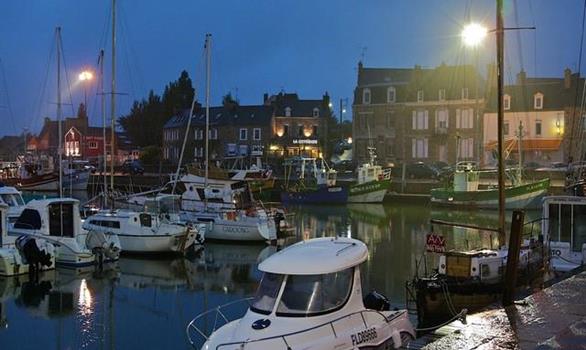 Paimpol : the port - Stereden, Village de Chalets
