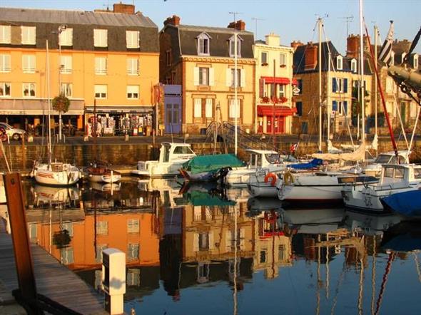 Paimpol : the port - Stereden, Village de Chalets
