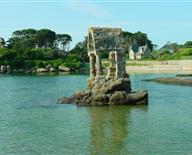 bay of St Guirec : the oratory