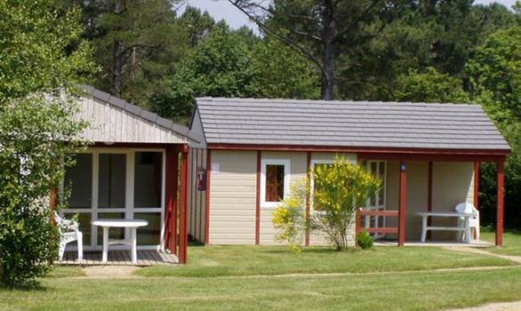 Holiday Village Bretagne - Stereden, Village de Chalets
