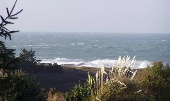 Pleumeur Bodou dans les Côtes d'Armor en BRETAGNE - Stereden, Village de Chalets