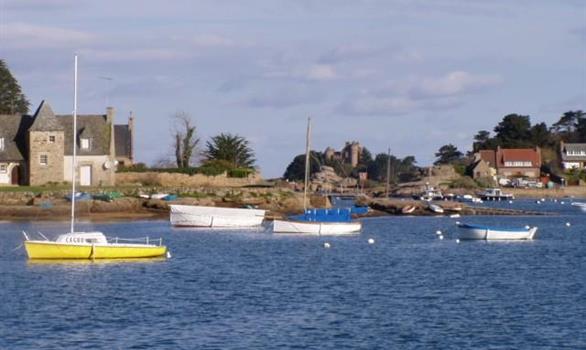 Perros-Guirec - Côtes d'Armor - BRETAGNE - Stereden, Village de Chalets