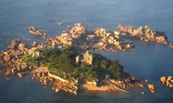 Côtes d'Armor - BRETAGNE - Stereden, Village de Chalets