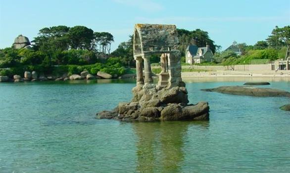 Côtes d'Armor - BRETAGNE - Stereden, Village de Chalets