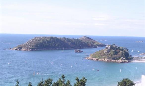 Landscapes of the Pink Granite Coast - Stereden, Village de Chalets