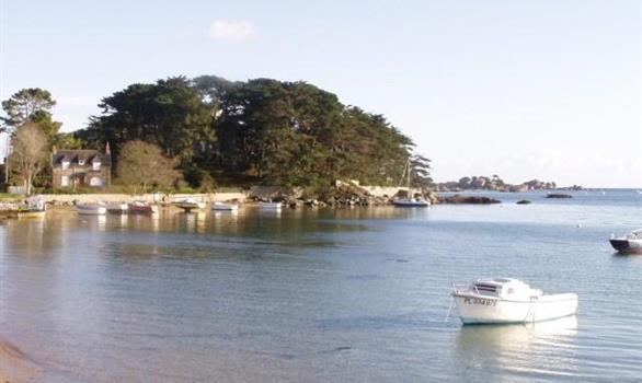 The pink granite coast - Stereden, Village de Chalets