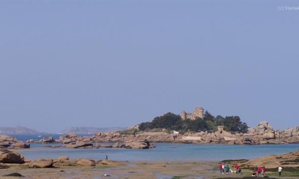 Ploumanach on the pink granite coast - Stereden, Village de Chalets