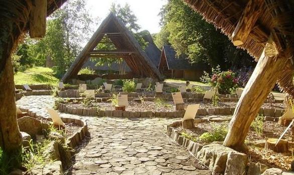 amusement park and playground for families and young children - Stereden, Village de Chalets