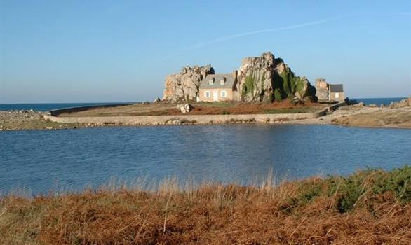 Walking in Britain near Perros-Guirec - Stereden, Village de Chalets