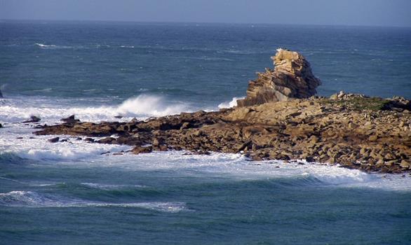Raven's Rock of the Great Island, in Pleumeur-Bodou - Stereden, Village de Chalets