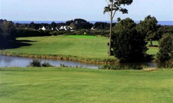 Golf 18 holes and Hotel in Brittany : Saint-Samson  - Stereden, Village de Chalets