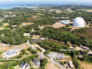 Parc du Radôme : Leisure and Discovery Park in Brittany - Stereden, Village de Chalets