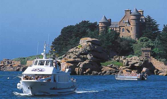 Grand Site de Ploumanac'h : visite à bord des vedettes des Sept-Île - Stereden, Village de Chalets